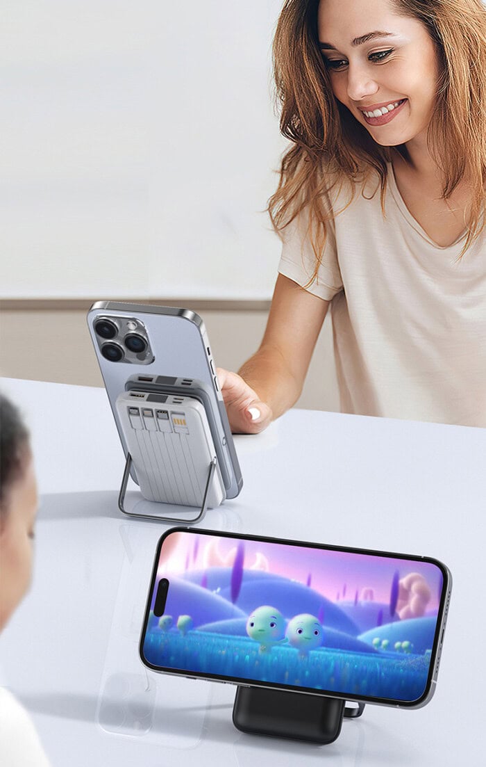 15W MagSafe Power Bank – 10,000 mAh with Foldable Stand
