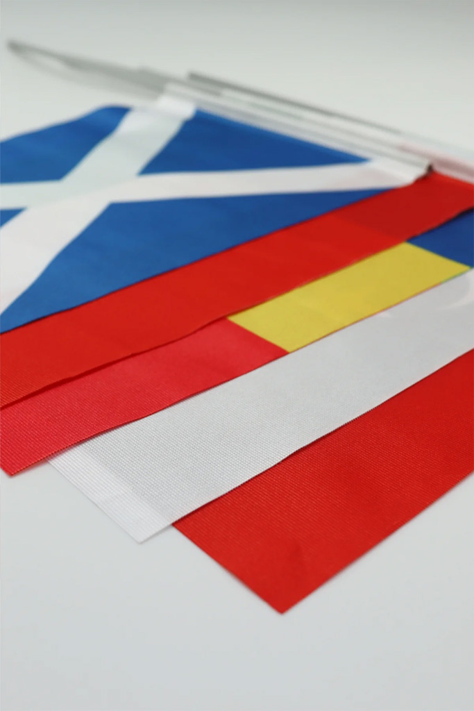 Vibrant Colors, Fray-Free Edges, and Durable Knitted Polyester