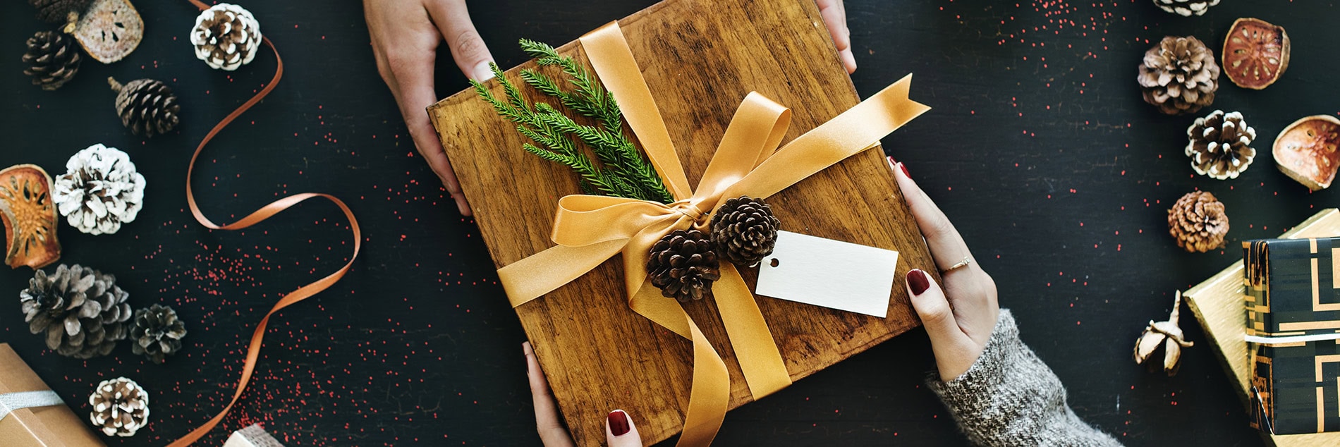 New Year Corporate Gifts: Best Promotional Giveaway Ideas
